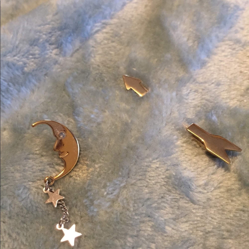 🎀 6 items $25! Bundle me! Vintage Avon pins.